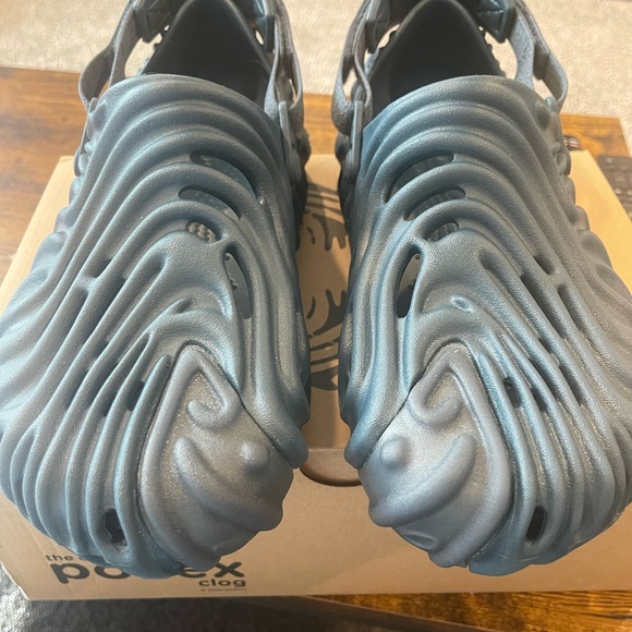 Brand New !!! Salehe Bembury x Crocs
Pollex "Como" clogs - Picture 7 of 12